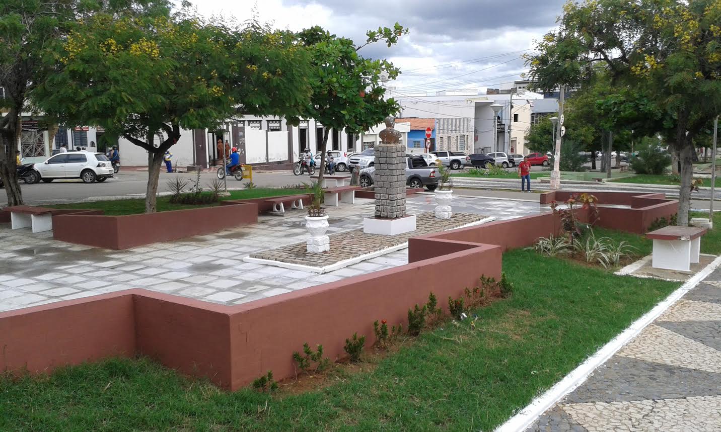 Serra Talhada PraÇa BarÃo Do PajeÚ EstÁ Em Processo De RevitalizaÇÃo