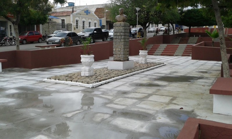 PRAÇA