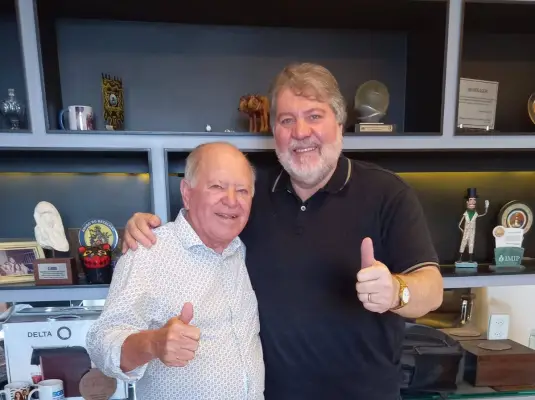 “Quem tiver pensando em fazer desanvenças de mim com Renildo, jamais vai conseguir”, disse Dr. Pedro Alves