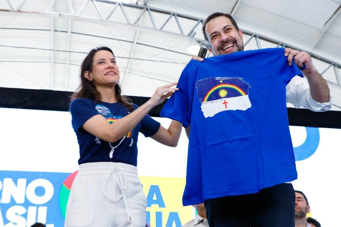 No Recife, governadora Raquel Lyra e ministro Guilherme Boulos reforçam parceria e levam serviços gratuitos à população com o ‘Governo do Brasil na Rua’