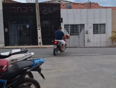 Afogados: ouvintes da Pajeú flagram membros do primeiro escalão cometendo infrações de trânsito