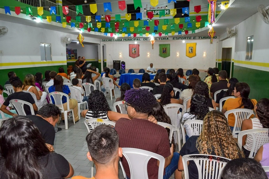 Governo Municipal de Itapetim realiza entrega de certificados aos concluintes dos cursos de Informática da Casa das Juventudes