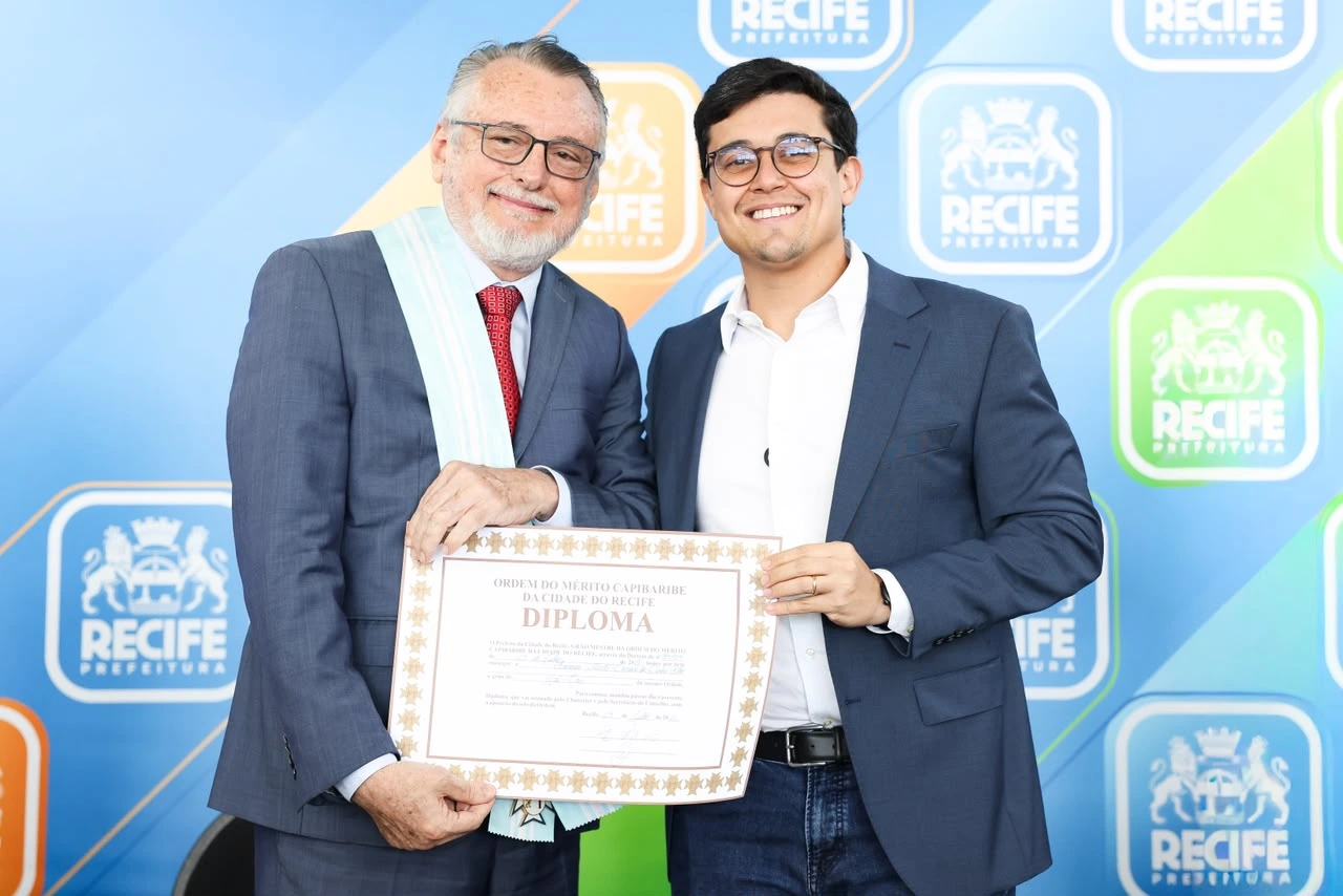 Recife concede Medalha da Ordem do Mérito Capibaribe, no grau Grã-Cruz, a Francisco Cunha