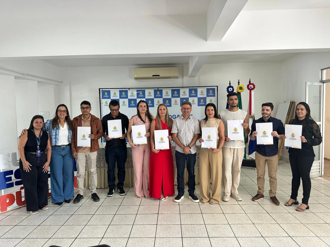 Sandrinho nomeou mais oito aprovados no concurso público. Já são mais de 230 já nomeados