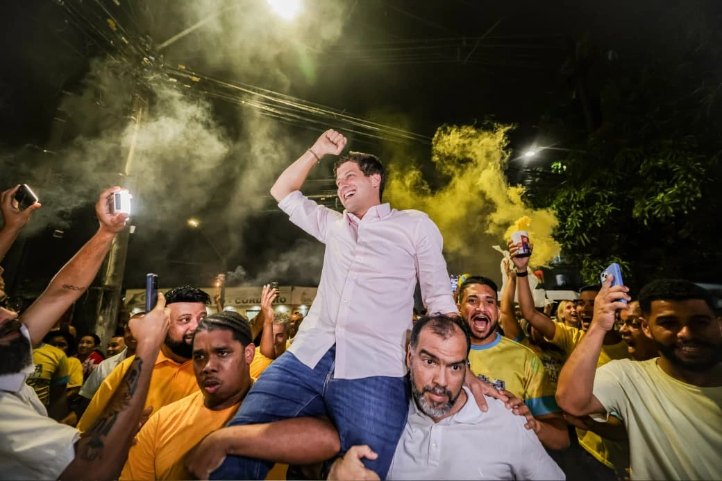 João Campos: “Não se pode fazer política escondendo o que pensa das pessoas”