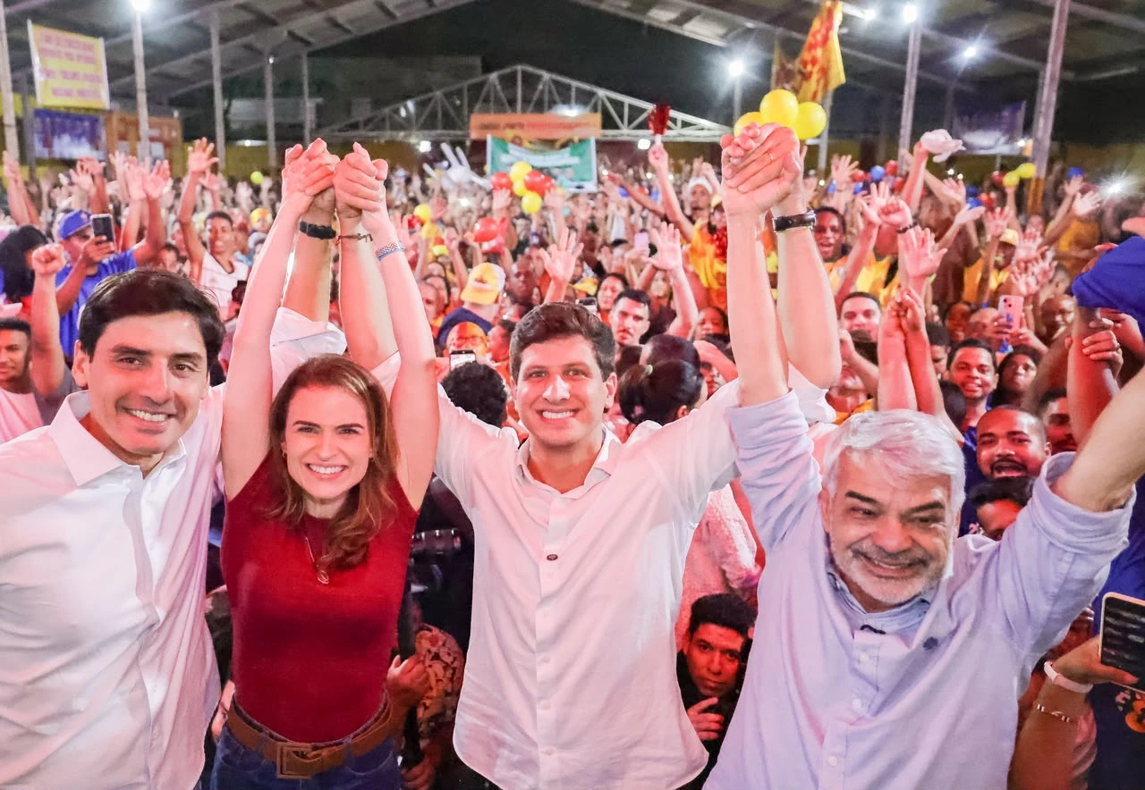 João Campos: “Vamos colocar Pernambuco de volta no lugar que merece”