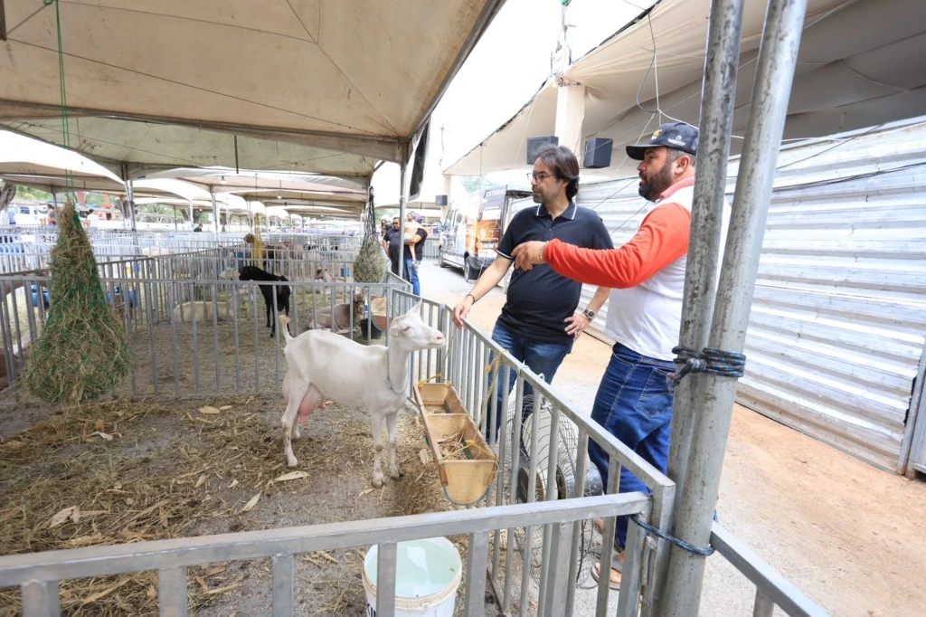 Diogo Moraes participa da Expocose, em Sertânia, e reforça apoio ao fortalecimento da caprinovinocultura no Sertão