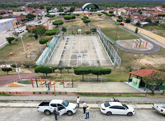Prefeito de Iguaracy vistoria Academia das Cidades e inicia levantamento para revitalização do espaço